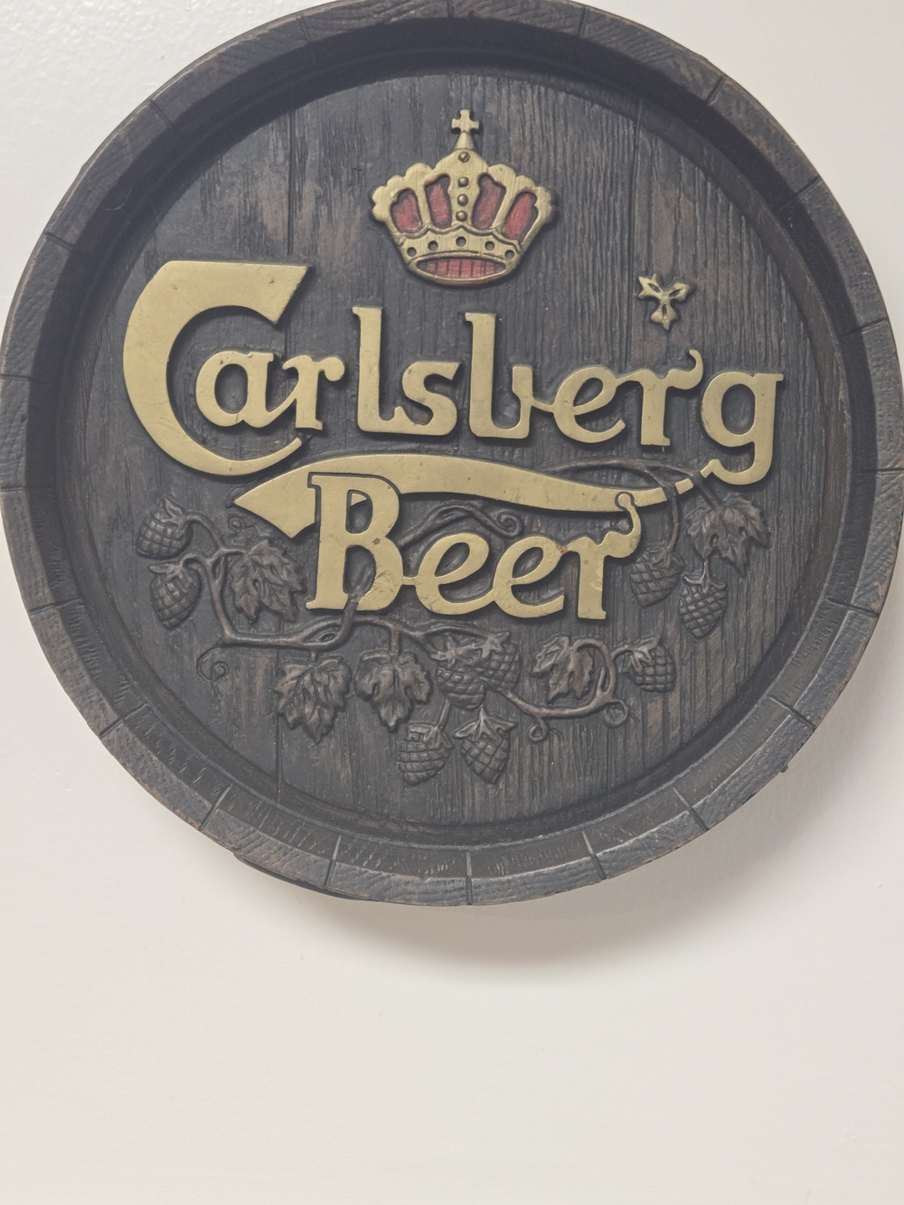 Vintage Carlsberg Beer Faux Wood Wall Plaque 11" Diameter